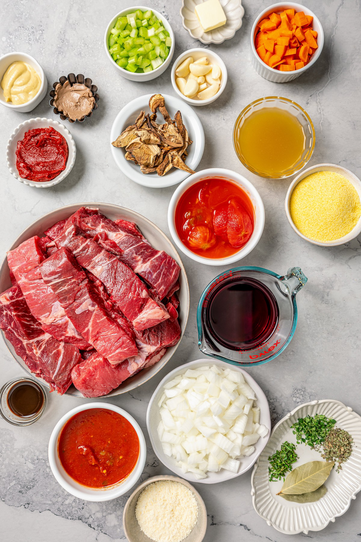 Ingredients for slow cooker short ribs. 